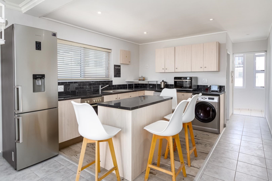 To Let 2 Bedroom Property for Rent in Mouille Point Western Cape